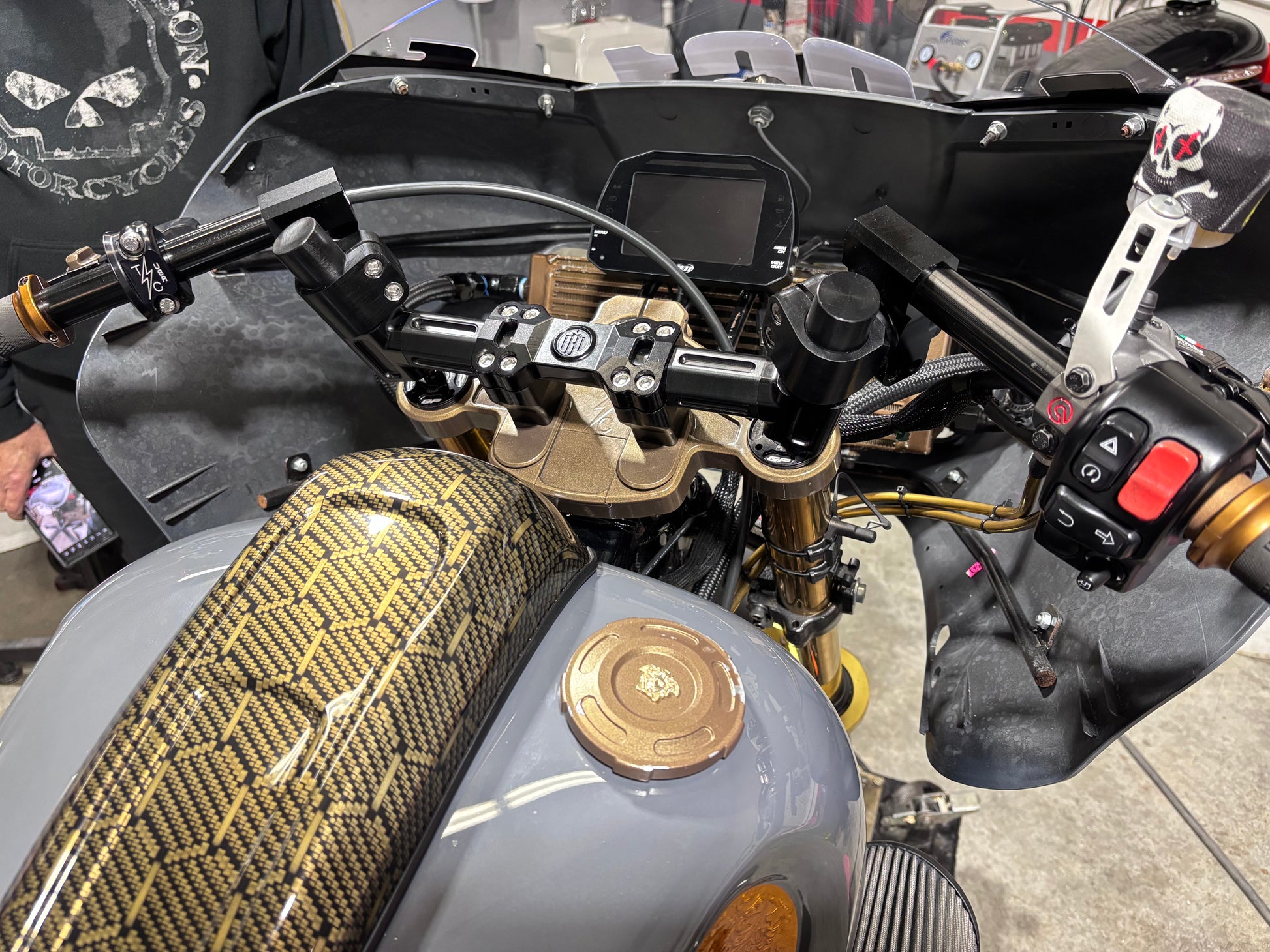 Order Bagger Racer Adjustable Bars | Harley Davidson Handlebars